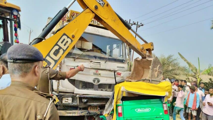 Sheikhpura Road Accident