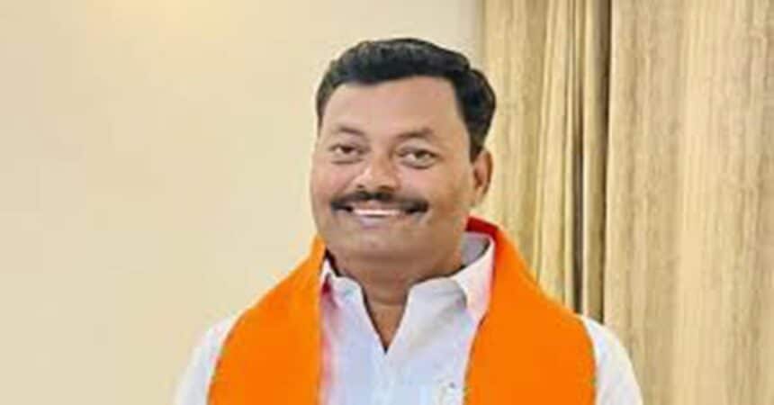 Lakhendra Paswan vs TN Minister